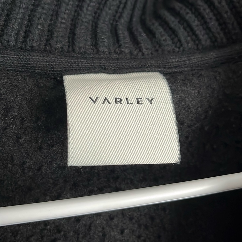 Varley Ribbed Black Sweater Fleece Pullover, worn twice - Picture 4 of 6